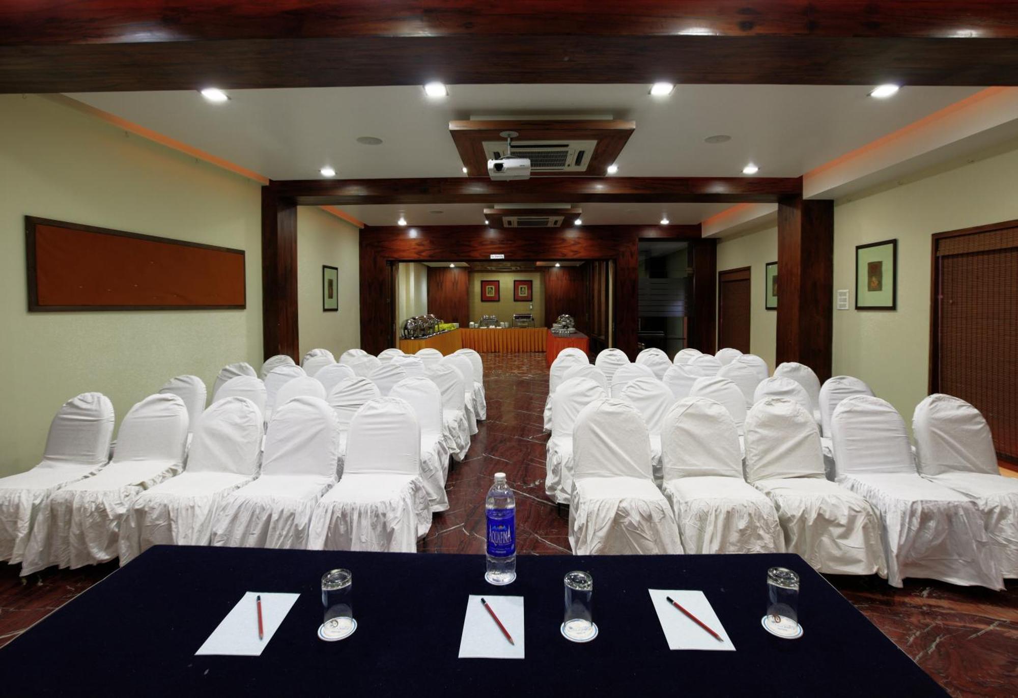 Hotel Mayura Raipur  Exterior photo