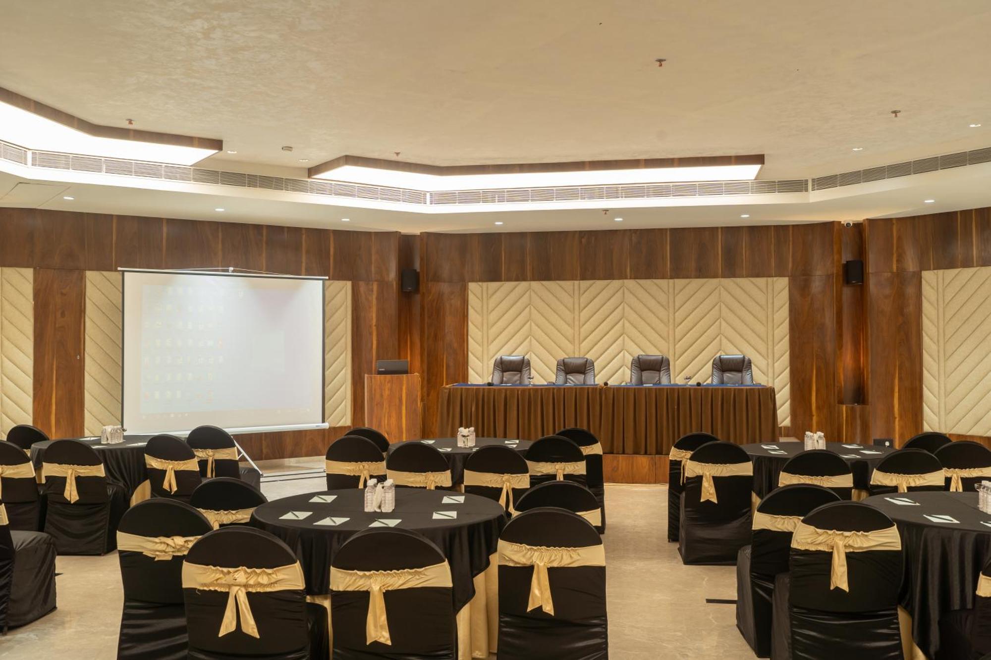 Hotel Mayura Raipur  Exterior photo