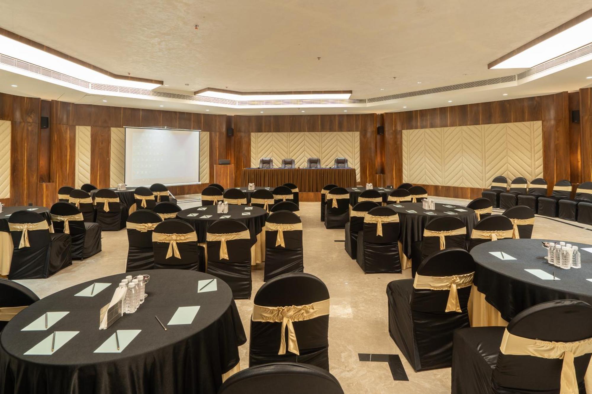 Hotel Mayura Raipur  Exterior photo