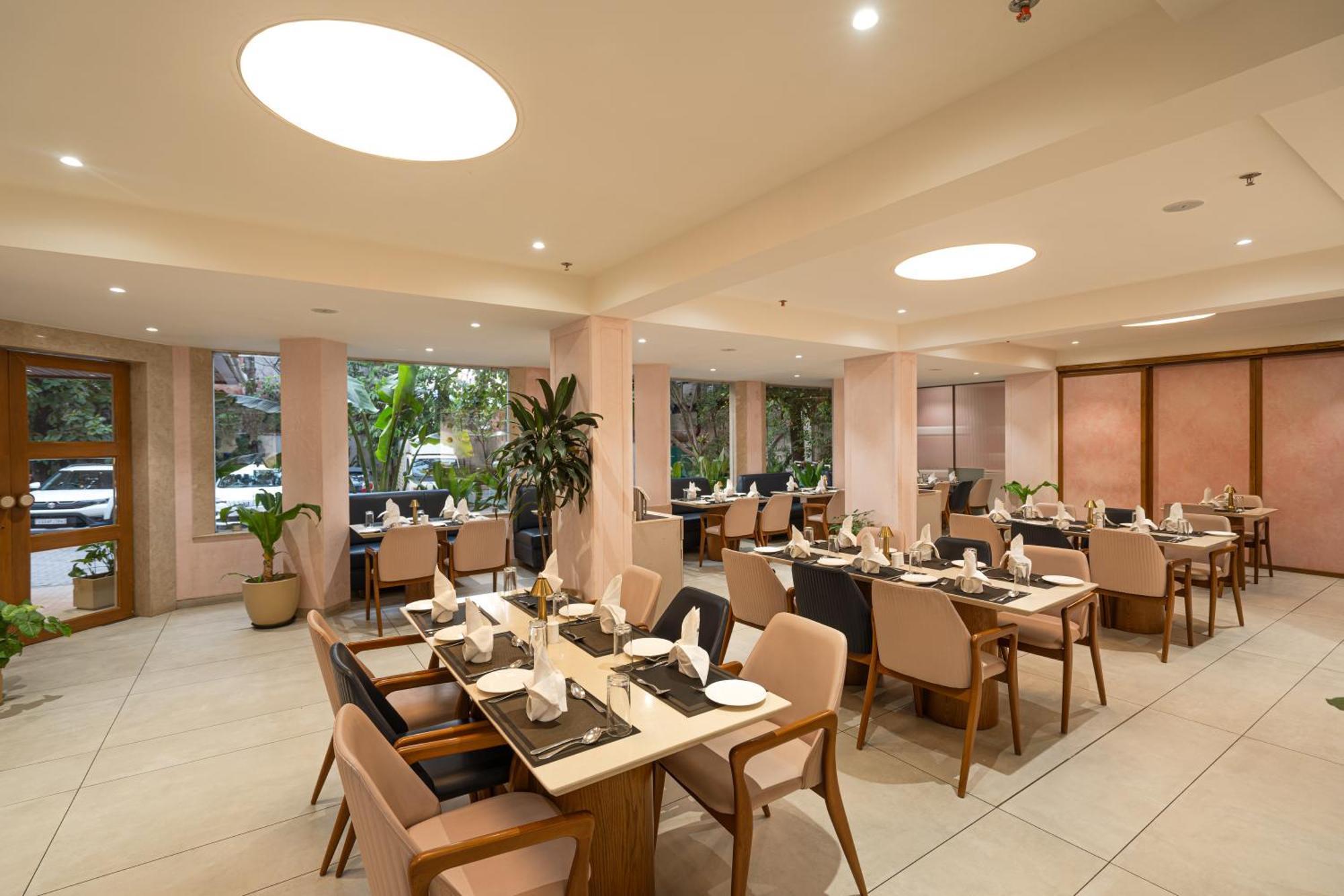 Hotel Mayura Raipur  Exterior photo