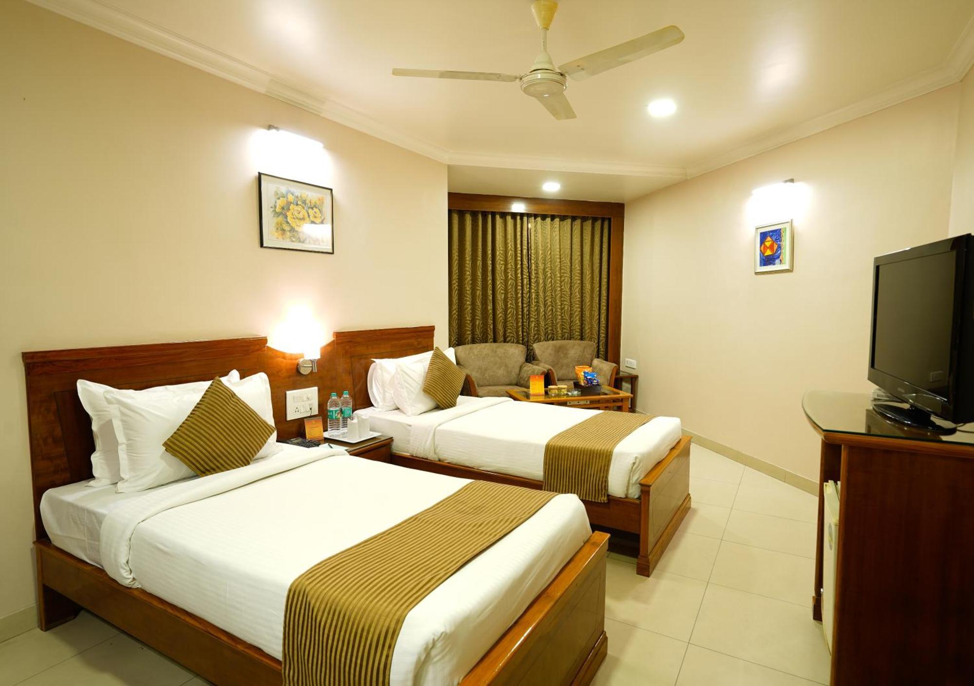 Hotel Mayura Raipur  Exterior photo